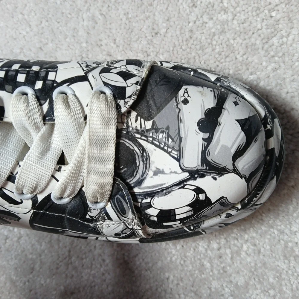 Funky Sneaker Graphics Women's 8.5 Black White Gray Love Card Heart LaceUp